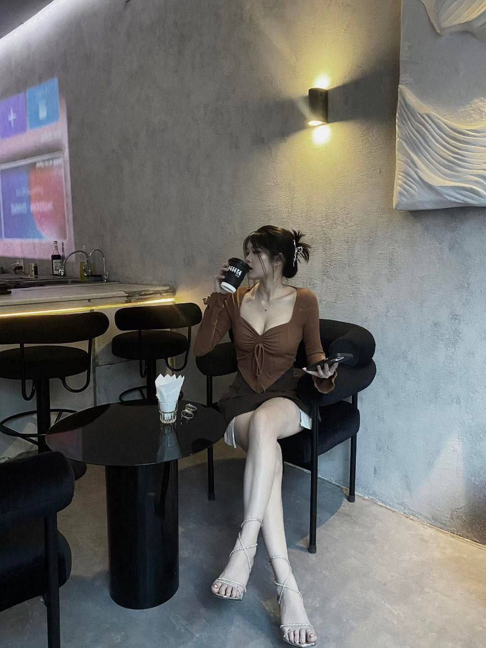 Check hàng e rau xanh mới quen