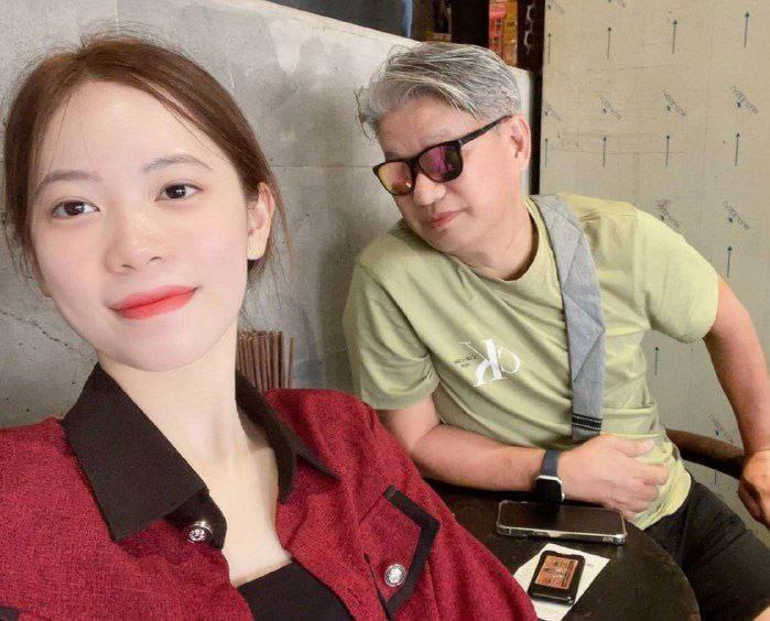 Yêu nhau lắm cắn nhau đau đến lúc chia tay lộ clip tội e Vân Anh 2k thật  nhưng mà e ngon nước nhiều xem mê