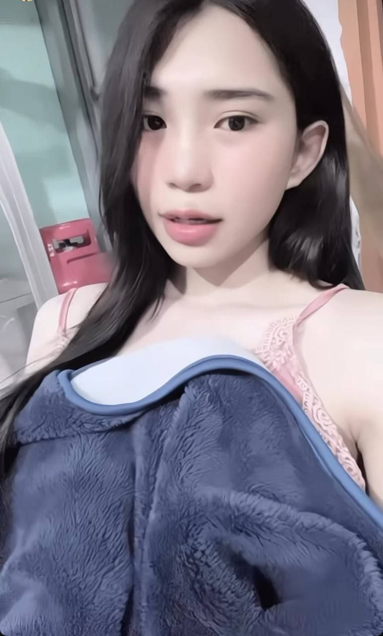 Phạm ngọc khánh linh 