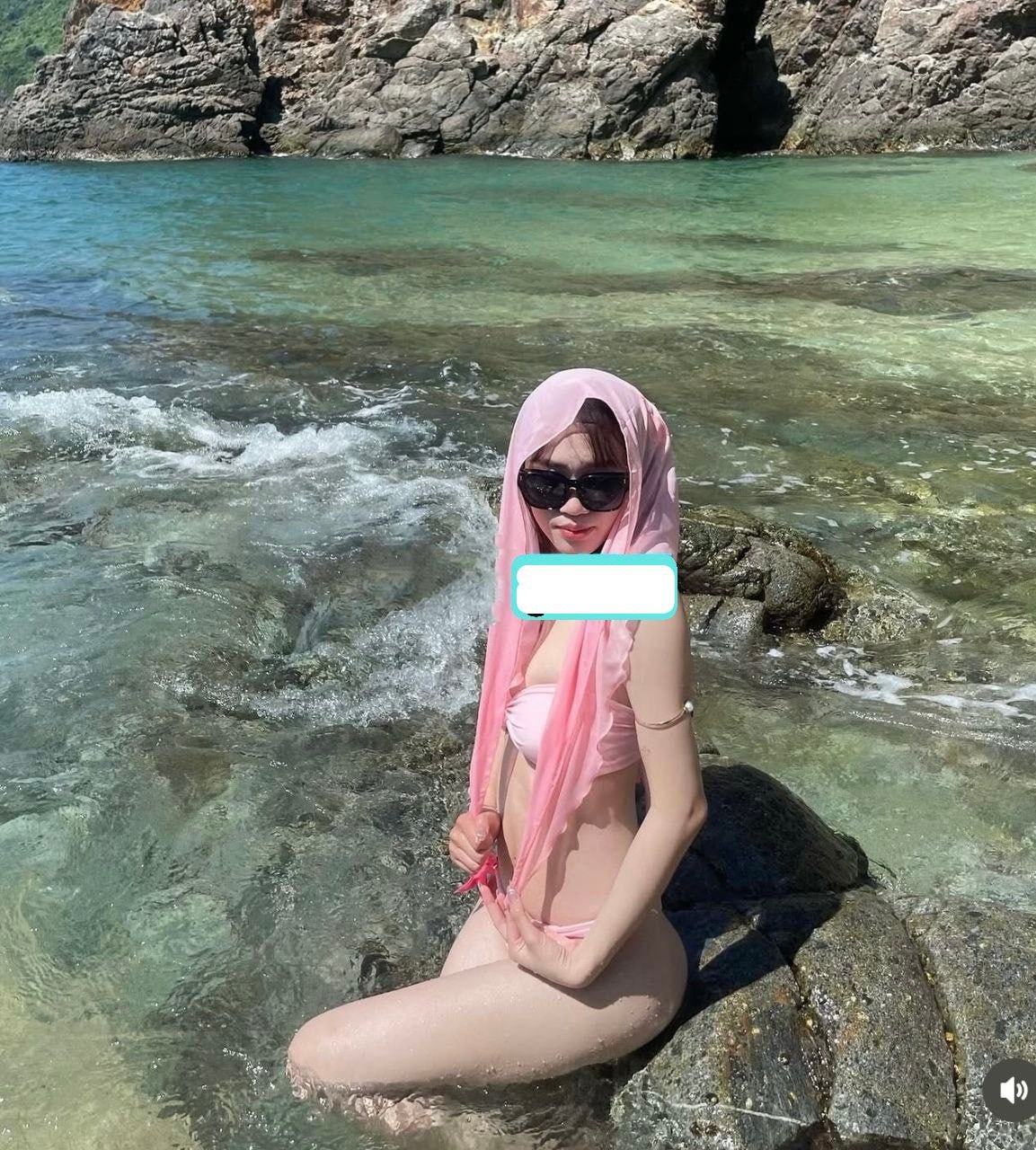 Ông chú 40 tuổi đi du lịch cùng em SGBB sinh viên năm nhất hàng bao ngon!!