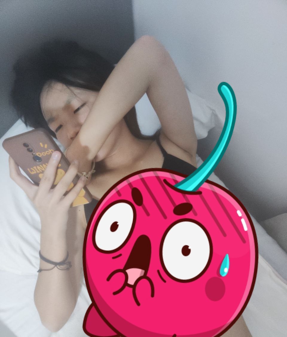 e chơi đt đi còn để a chơi e