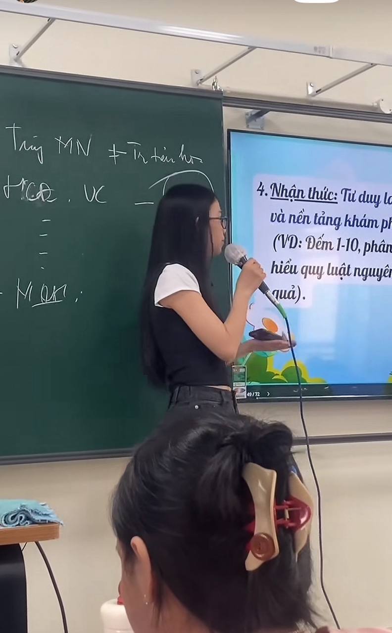 Em Thùy Dương,cựu học sinh thpt Trần Hưng Đạo Gò Vấp, giờ là giáo sinh mầm non